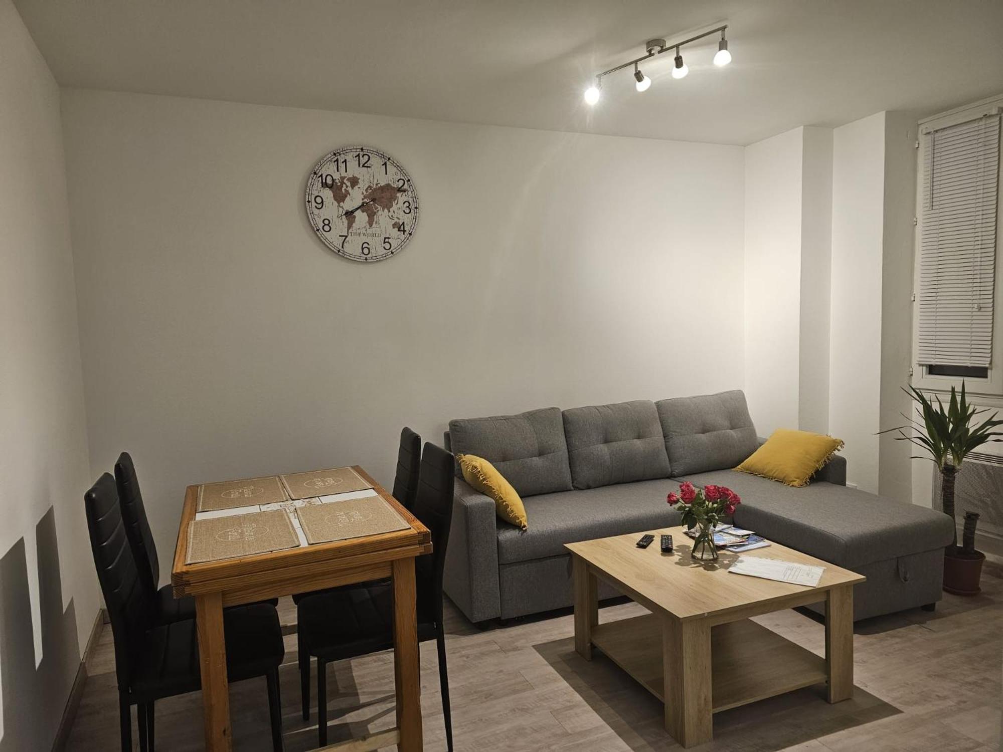 ננטואה Joli Appartement En Face De Lac מראה חיצוני תמונה
